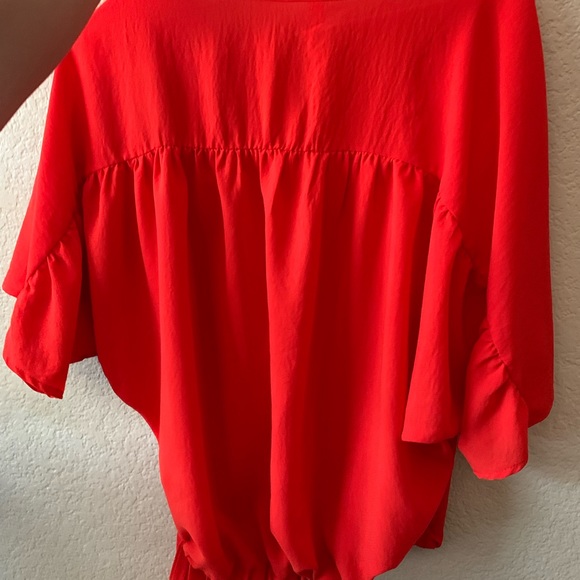Slight weight orange blouse size M - Picture 4 of 5